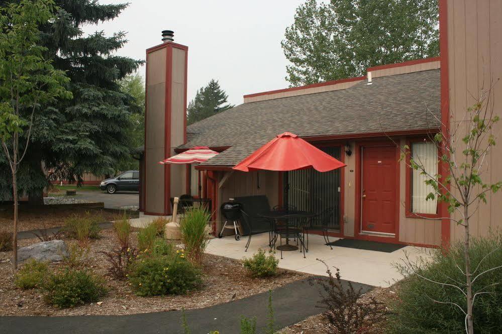 Crestwood Resort Whitefish Exterior photo